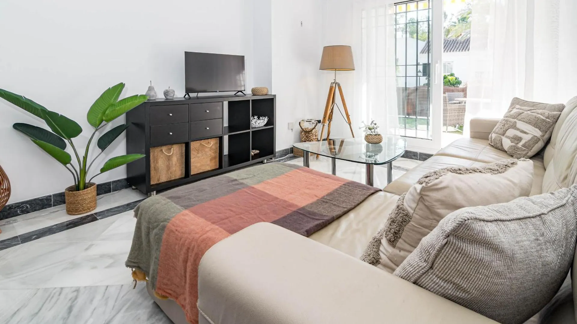 Sdg N2-102 Apartment Marbella Spain